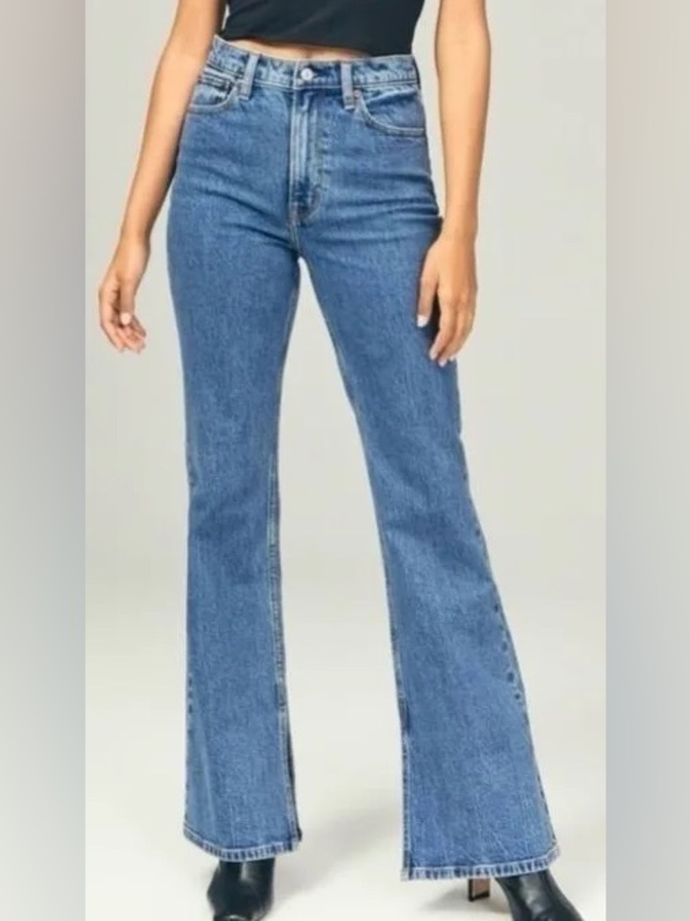 Abercrombie & Fitch The '70s Vintage Flare
Ultra High Rise